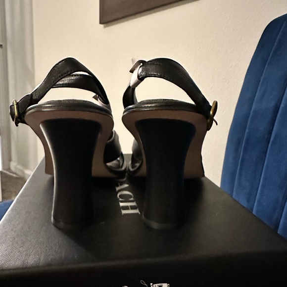 Brand new with box Coach leather black  Quincy sandal size 8.5 - Picture 3 of 4
